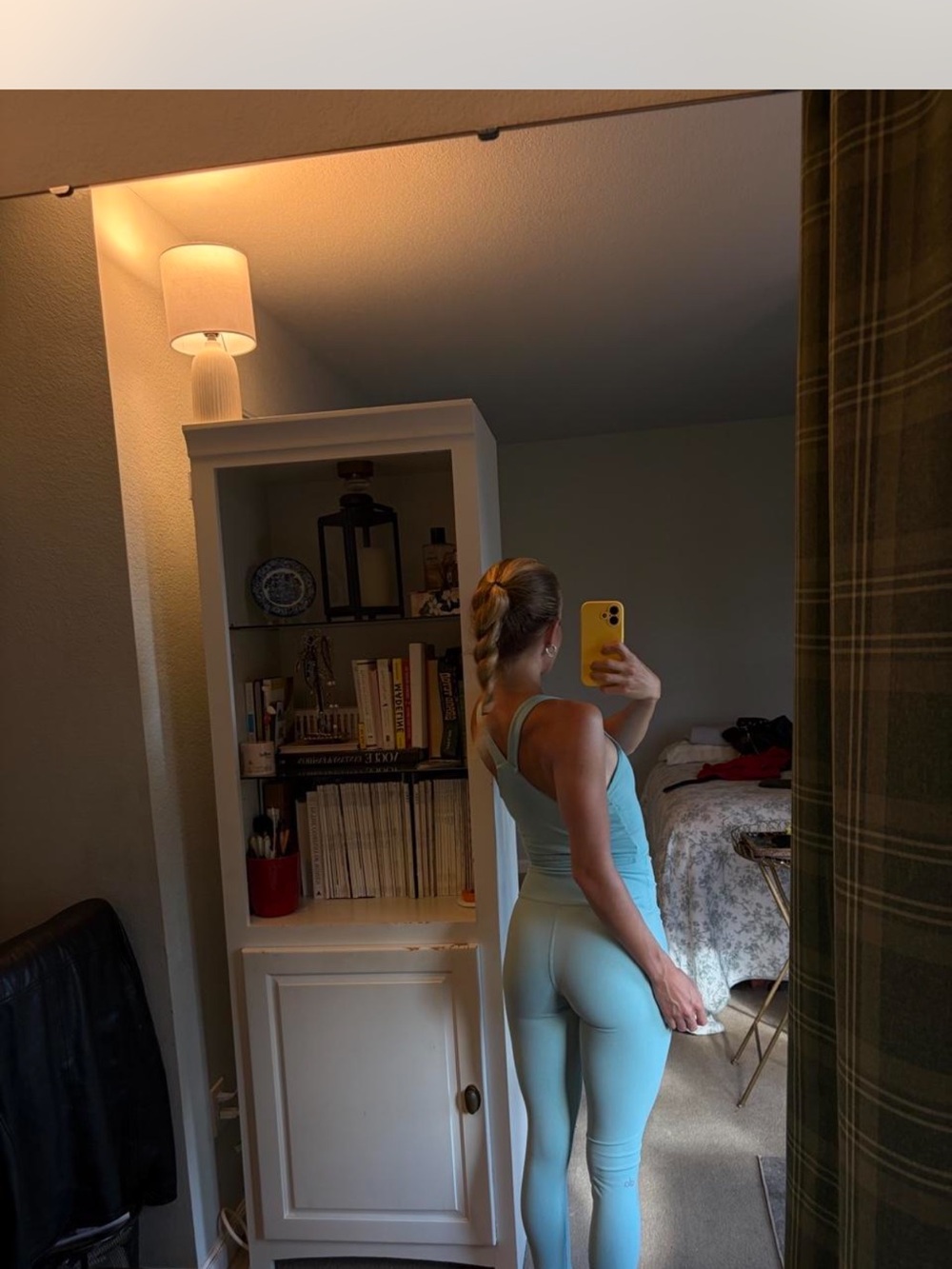 ALO Yoga Powder Blue V-Neck Sports Bra & High-Waist Leggings Set - Picture 12 of 13